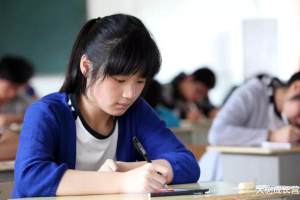 听说测试分值从10分涨至35分! 2025年起上海高考英语改革, 侧重语言能力