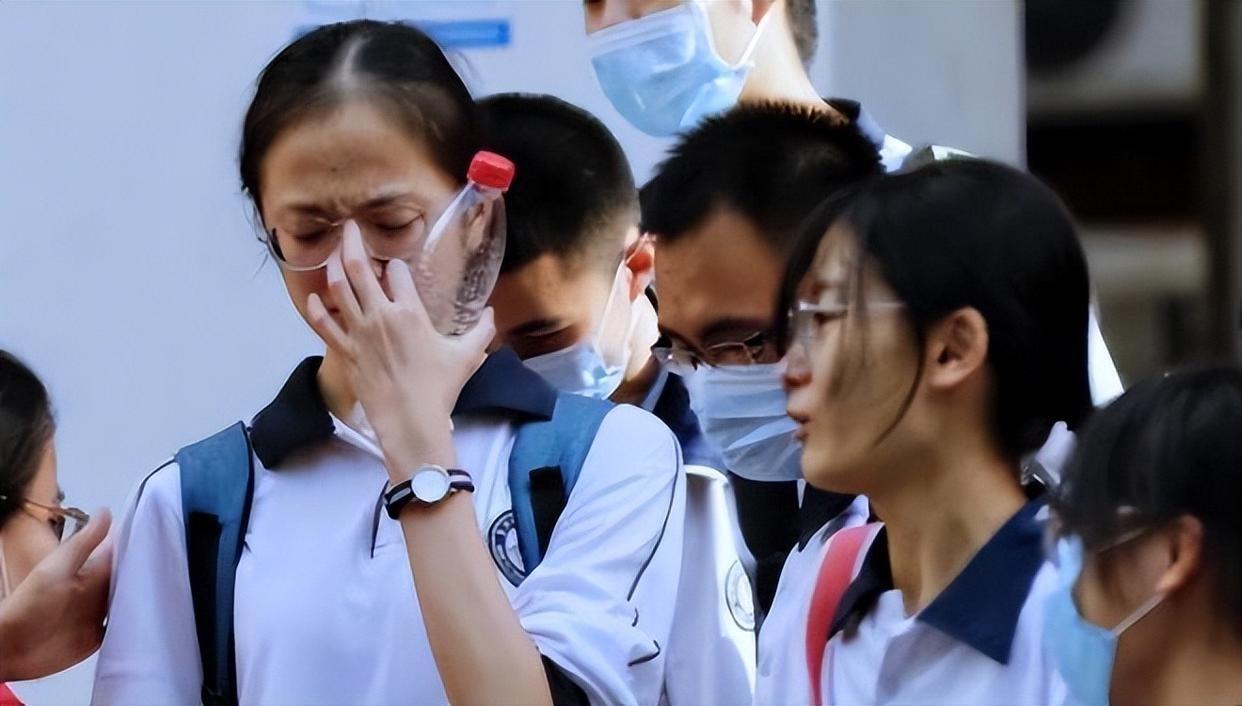 教育部传出消息, 这几类学生不能参加高考, 学习成绩再好也没用