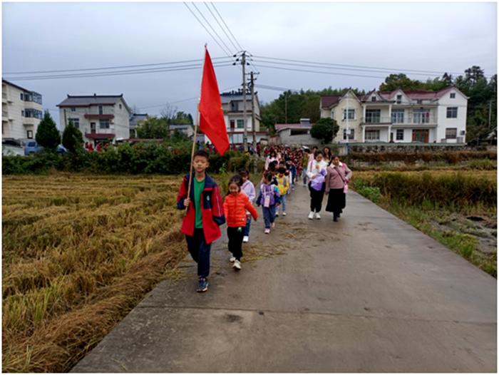 旌德白地中心学校：欢声笑语齐劳动，秋日“食光”尽美好