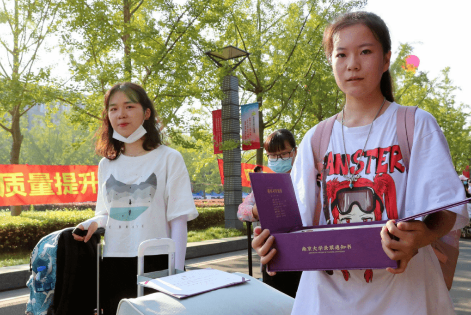 原来大一给人的震撼, 不是大学而是同学, 下辈子想做江浙独生子女