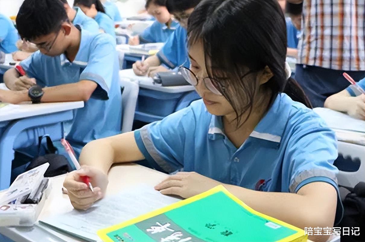 学霸传授语文高分经验: 从小保持一个好习惯, 语文考高分没难度