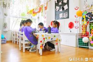 三年来, 青岛新建改扩建幼儿园99所, 增加学位2.6万个