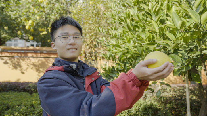 太香了! 杭州一高中用香泡“玩”出百种花样