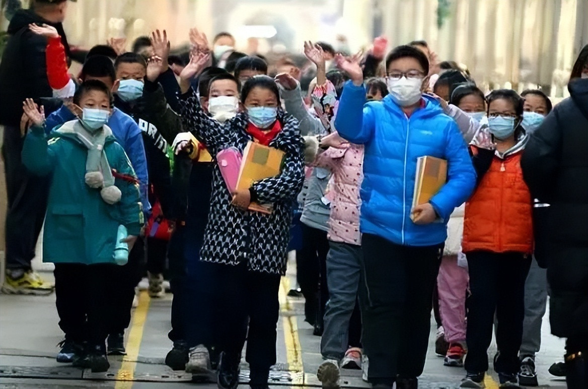 南京“最短寒假”遭质疑, 当地学生苦不堪言, 外地学生同情不已