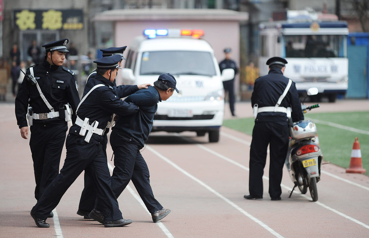 年薪15万! 辅警招录新政出炉, 招录门槛意外地不高!