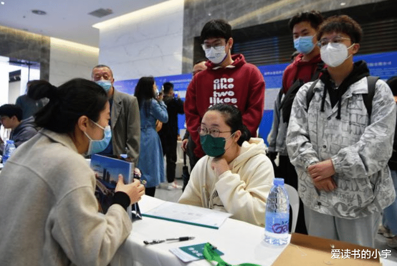 同为双非师范院校, 重庆师范大学VS四川师范大学, 谁更值得报考?