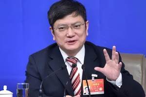 太原理工大学宣布辞退郑强教授, 引发社会争议, 教授前途未卜。