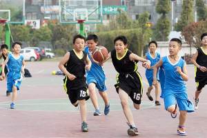 武汉发布2024年体育中考新方案, 新增三大球、三小球等可选项目, 江城校园里, 体育课有了新变化