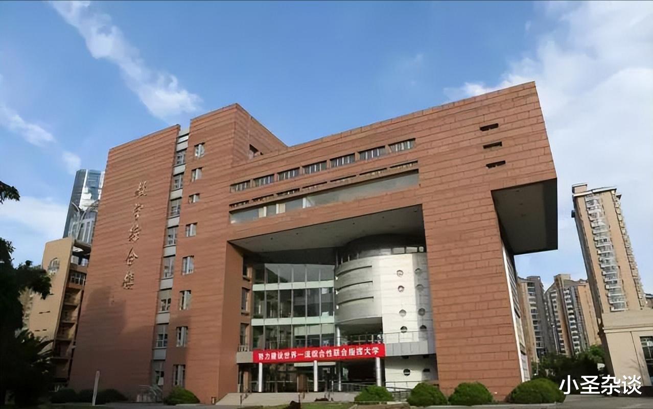 国防大学政治学院是副军级, 横跨三省市拥有4个校区, 建院起点高