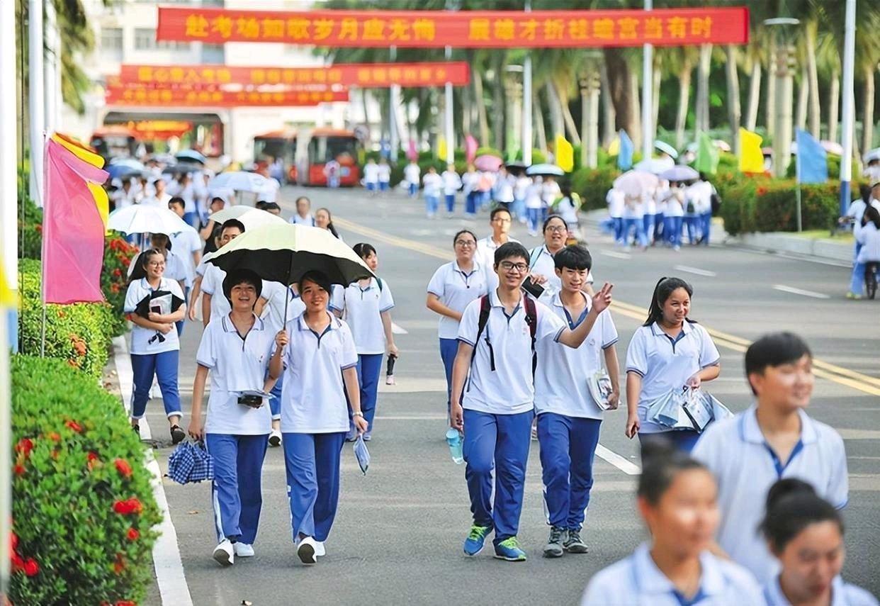 大学“生活费”等级出炉! 一个月1500是啥水平? 在校生回答很现实