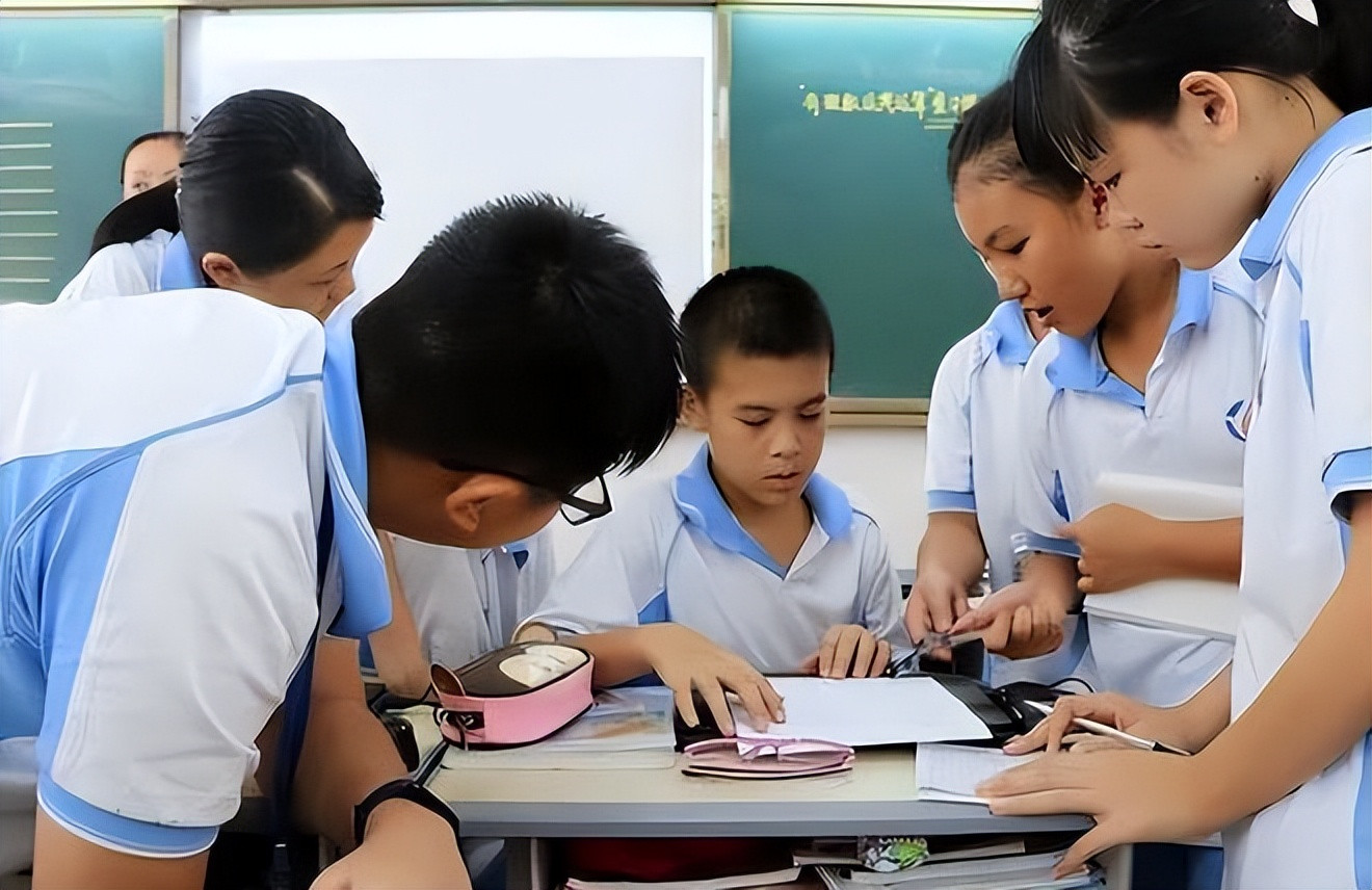 “取消一门学科”投票结果出炉, 英语学科不是第一, 榜首众望所归