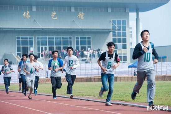 两会教育声音: 取消学业水平考试、体测成绩纳入高考、高校招生政策适度向人口大省倾斜……