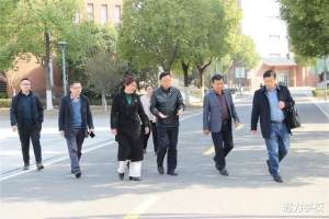 市、区教育局领导莅临江苏省奔牛高级中学进行专项调研