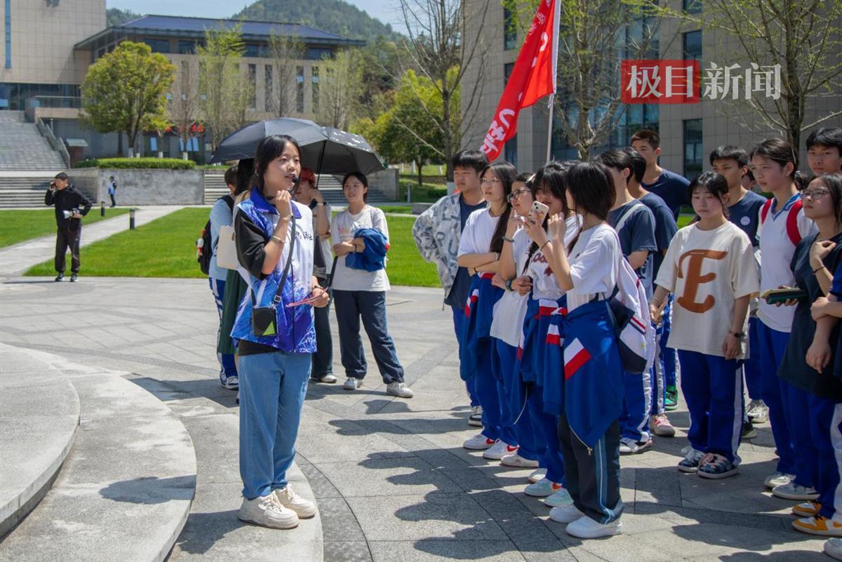 高中生进大学参观, 沉浸式体验大学生活