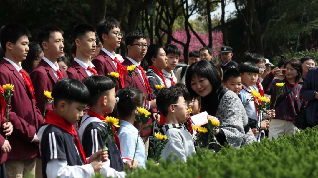 清明, “红色育人课堂”在龙华烈士纪念馆开讲