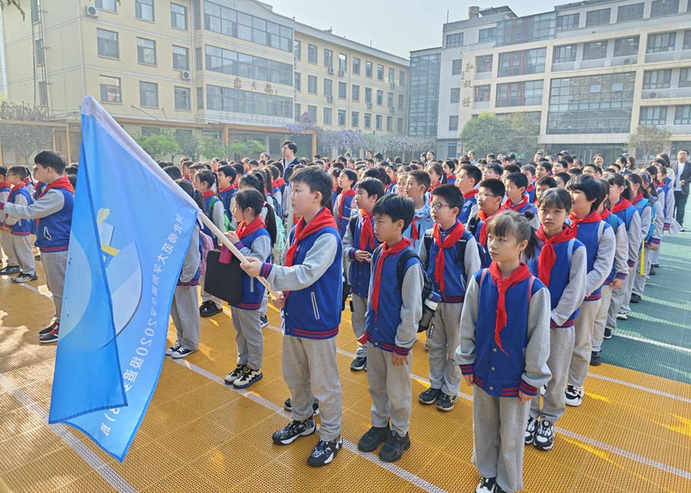 河北师大附小学生赴河北省博物院开展远足文化之旅