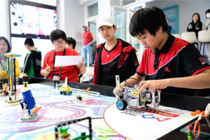 以APEX科技中心为教育地标, 北京乐成学校推动科技教育加速进程