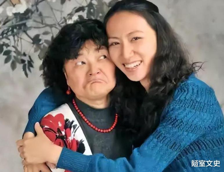 清华才女李一诺: 27岁博士毕业, 4年生3娃, 工作是替比尔盖茨花钱